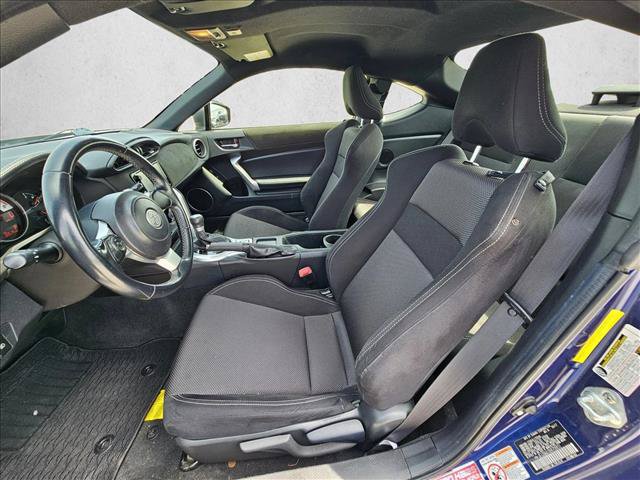 Used 2017 Toyota 86 RWD image 17