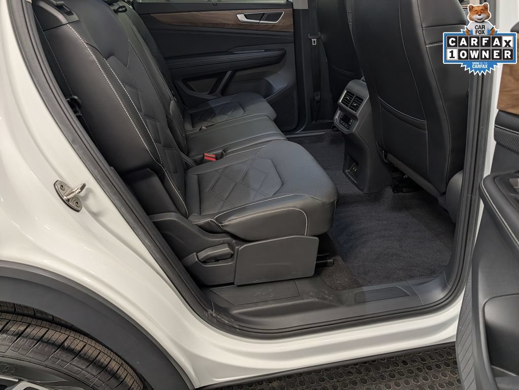 Used 2024 Volkswagen Atlas SE AWD/4WD image 25