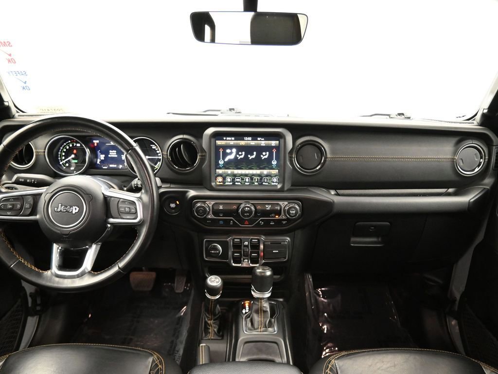Used 2022 Jeep Wrangler Unlimited Sahara image 34