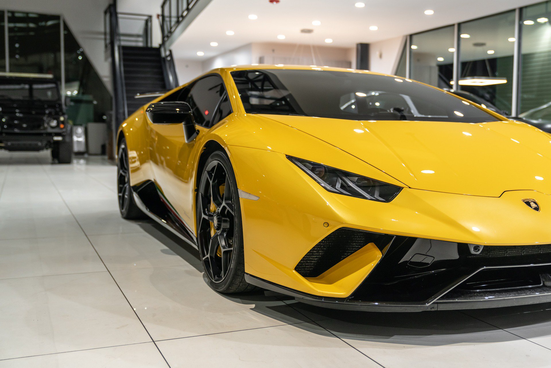 Used 2018 Lamborghini Huracan Performante AWD/4WD image 45