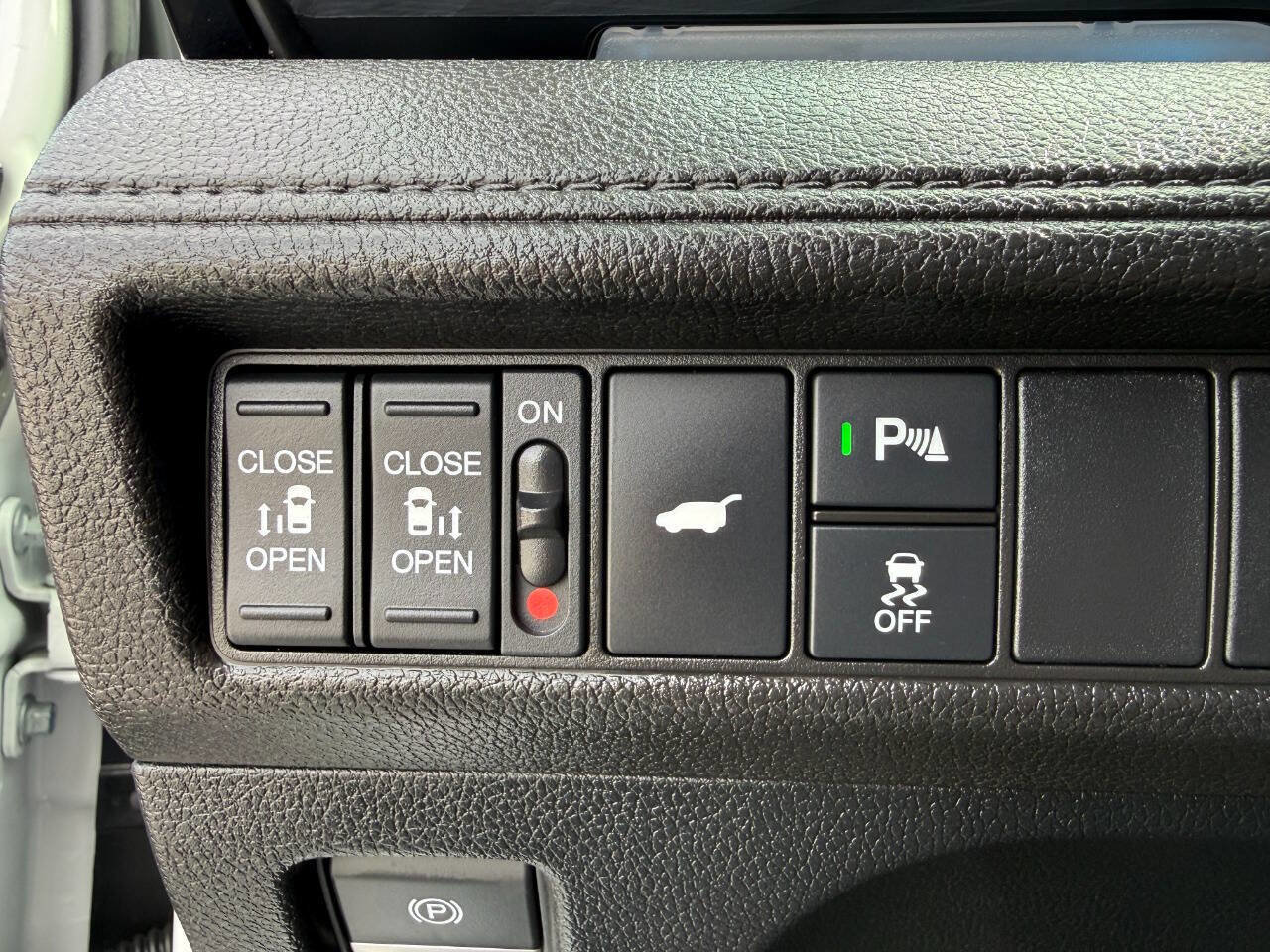 Used 2026 Honda Odyssey Elite image 34
