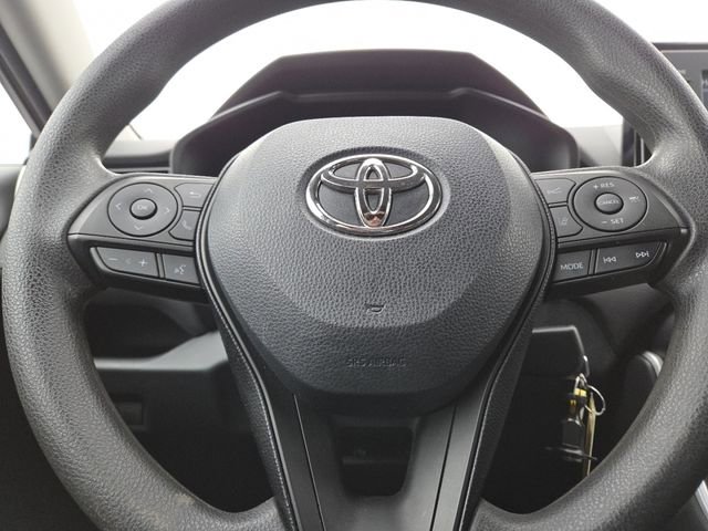 Used 2019 Toyota RAV4 LE image 30