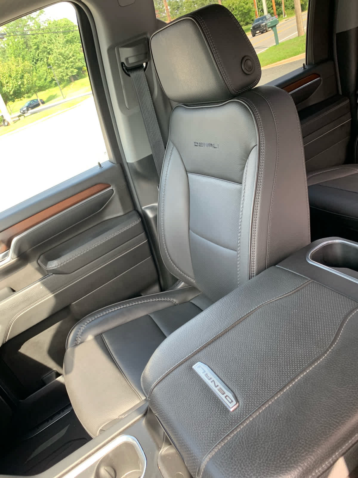 Used 2024 GMC Sierra 2500 Denali w/ Denali Reserve Package AWD/4WD image 20