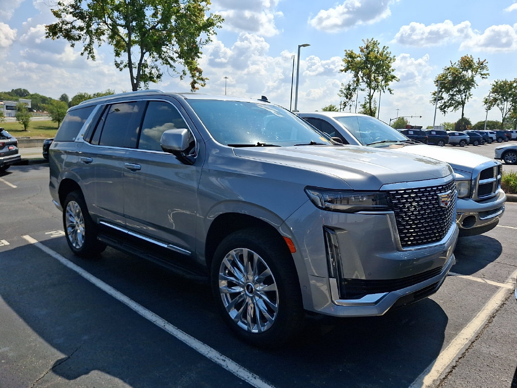Used 2023 Cadillac Escalade Premium Luxury w/ LPO, Floor Liner Package AWD/4WD image 2