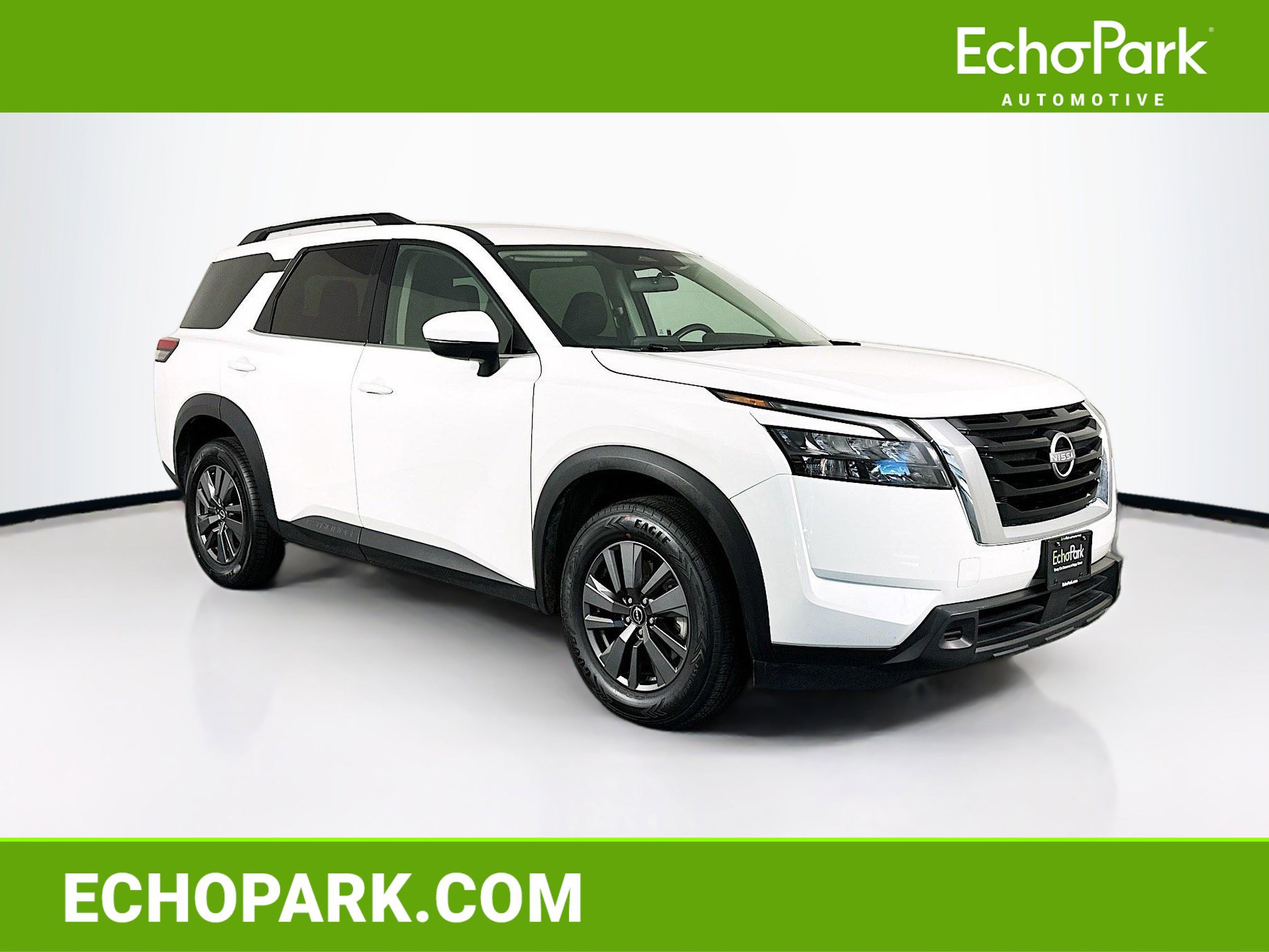 Used 2025 Nissan Pathfinder SV
