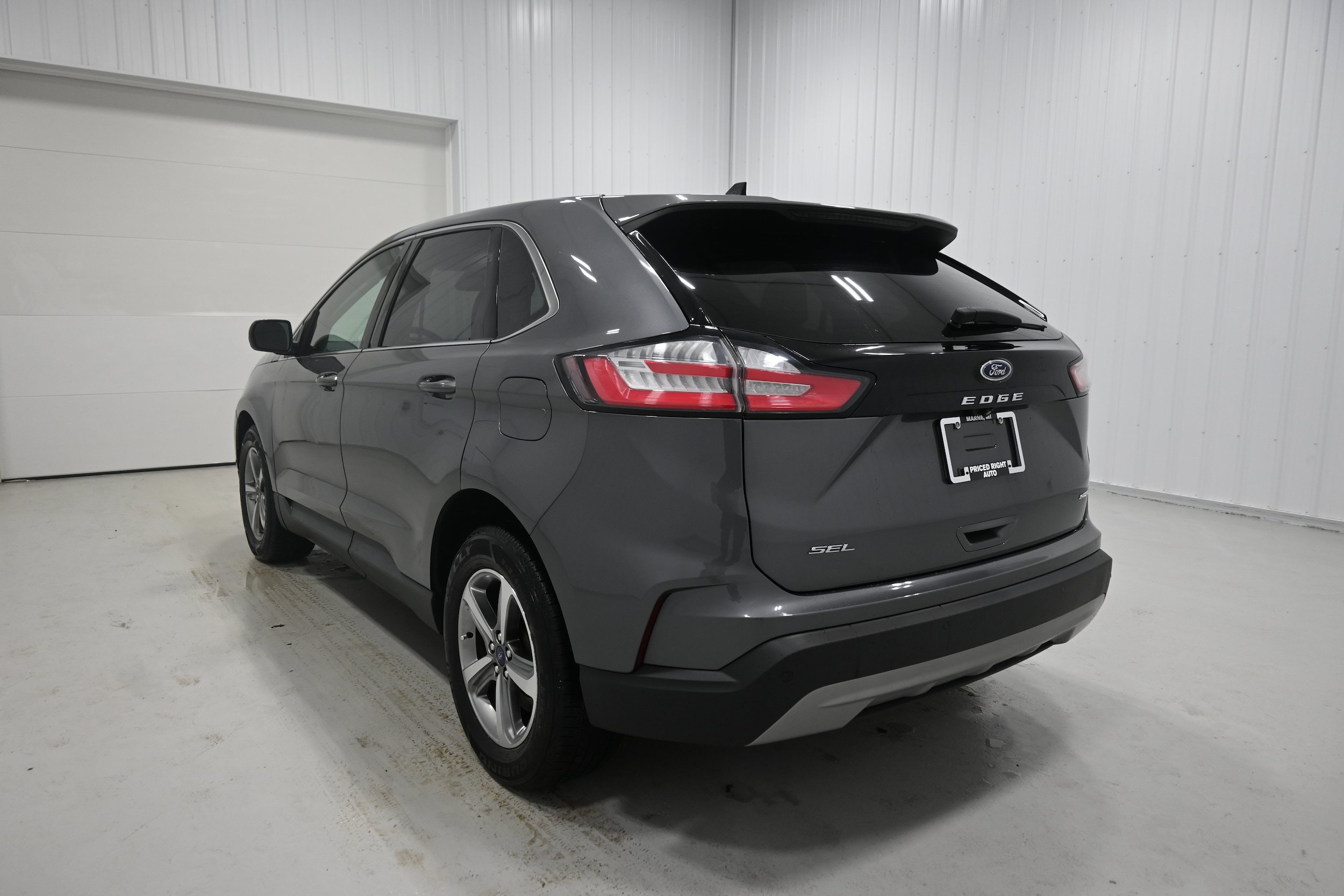 Used 2021 Ford Edge SEL w/ Convenience Package AWD/4WD image 29