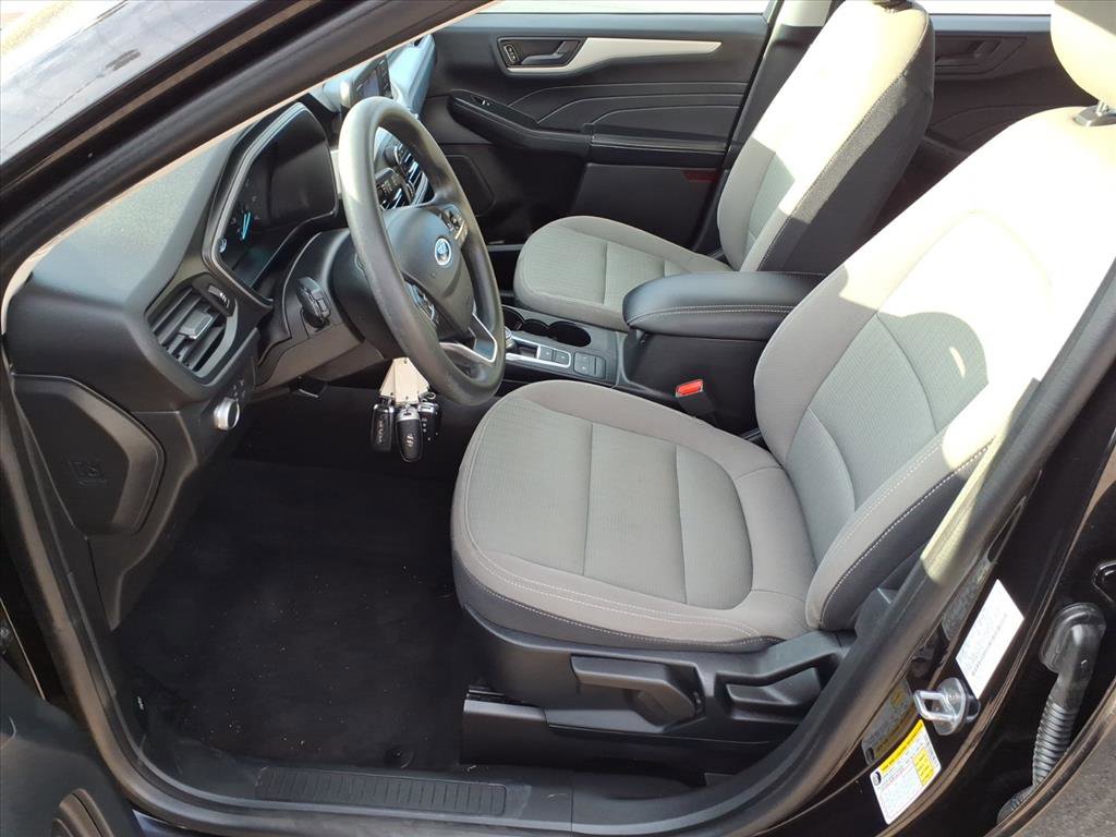 Used 2021 Ford Escape S image 11