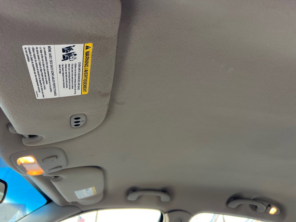 Used 2009 Lincoln Town Car Signature Limited image 31