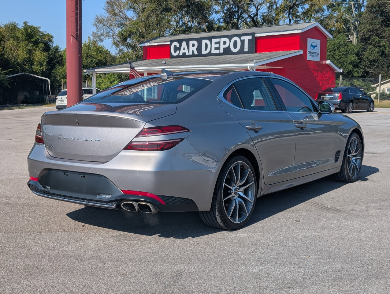 Used 2022 Genesis G70 2.0T w/ Prestige Package image 5