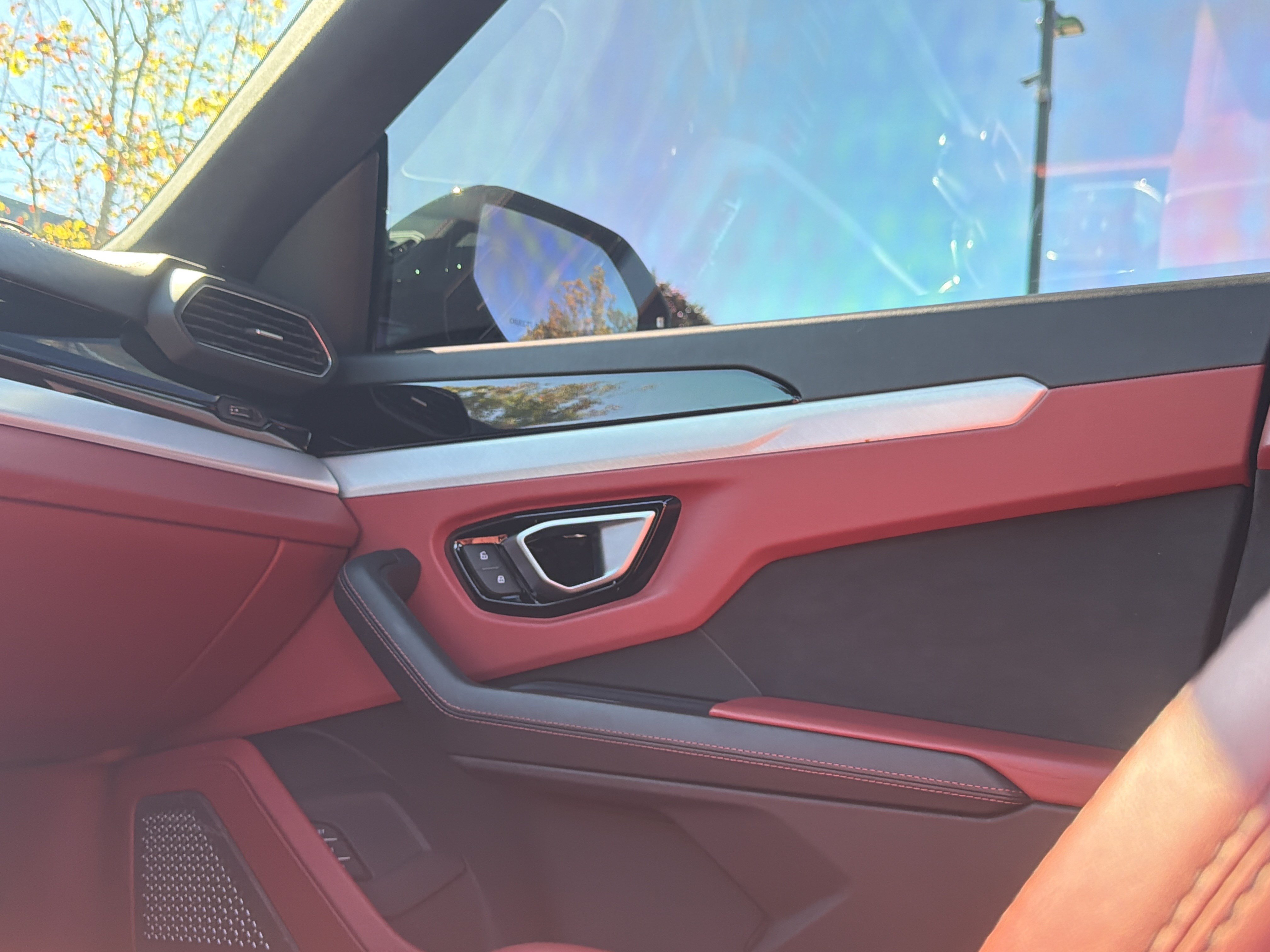 Used 2020 Lamborghini Urus AWD/4WD image 63