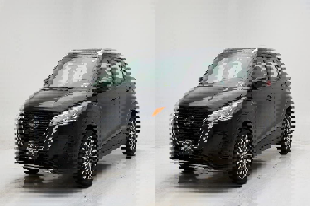 Used 2024 Nissan Kicks SV video 2