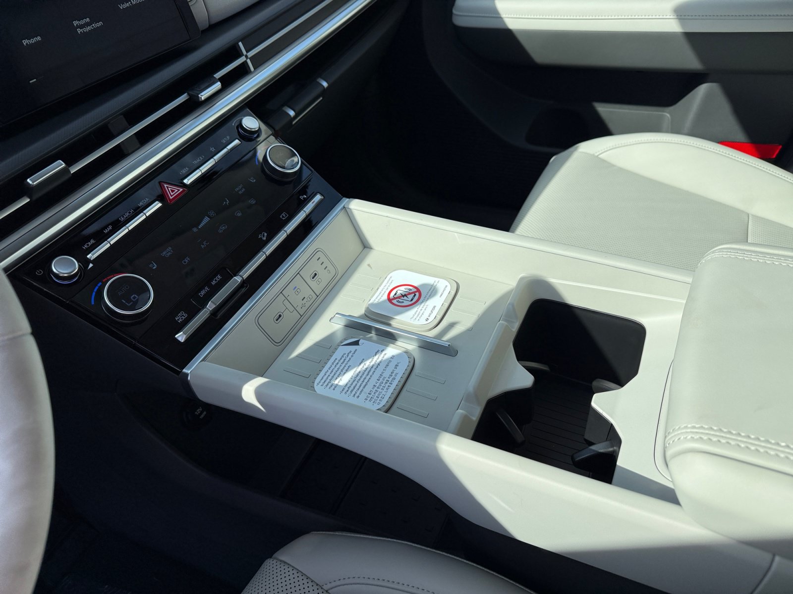 New 2026 Hyundai Santa Fe SEL FWD image 13
