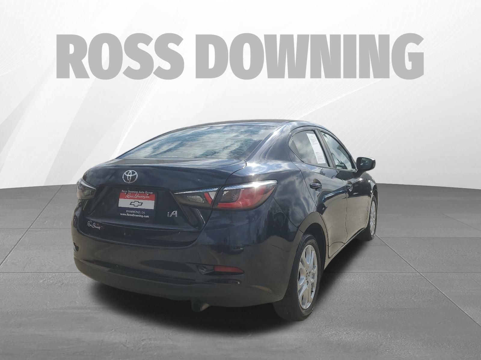 Used 2017 Toyota Yaris iA image 4