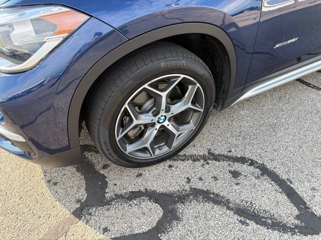Used 2018 BMW X1 xDrive28i AWD/4WD image 3