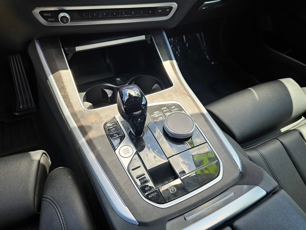 Used 2022 BMW X5 xDrive40i w/ Climate Comfort Package AWD/4WD image 28