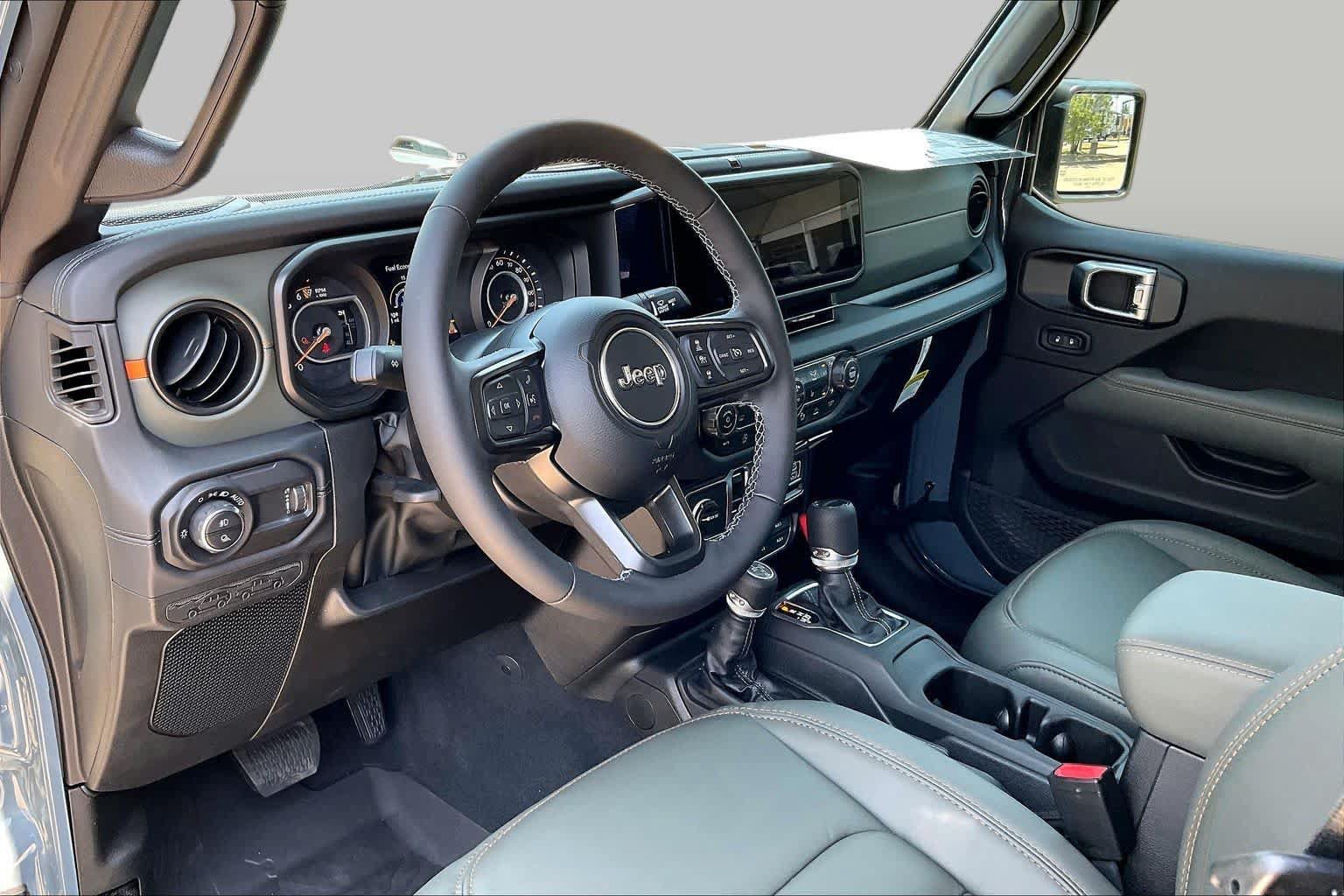 New 2026 Jeep Gladiator Mojave AWD/4WD image 8