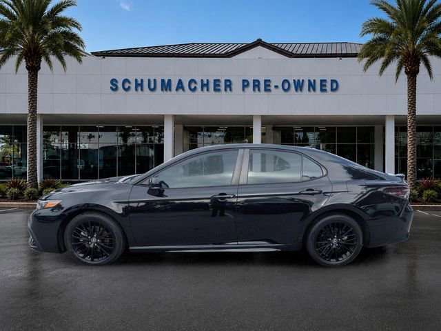 Used 2022 Toyota Camry SE w/ Convenience Package FWD image 4