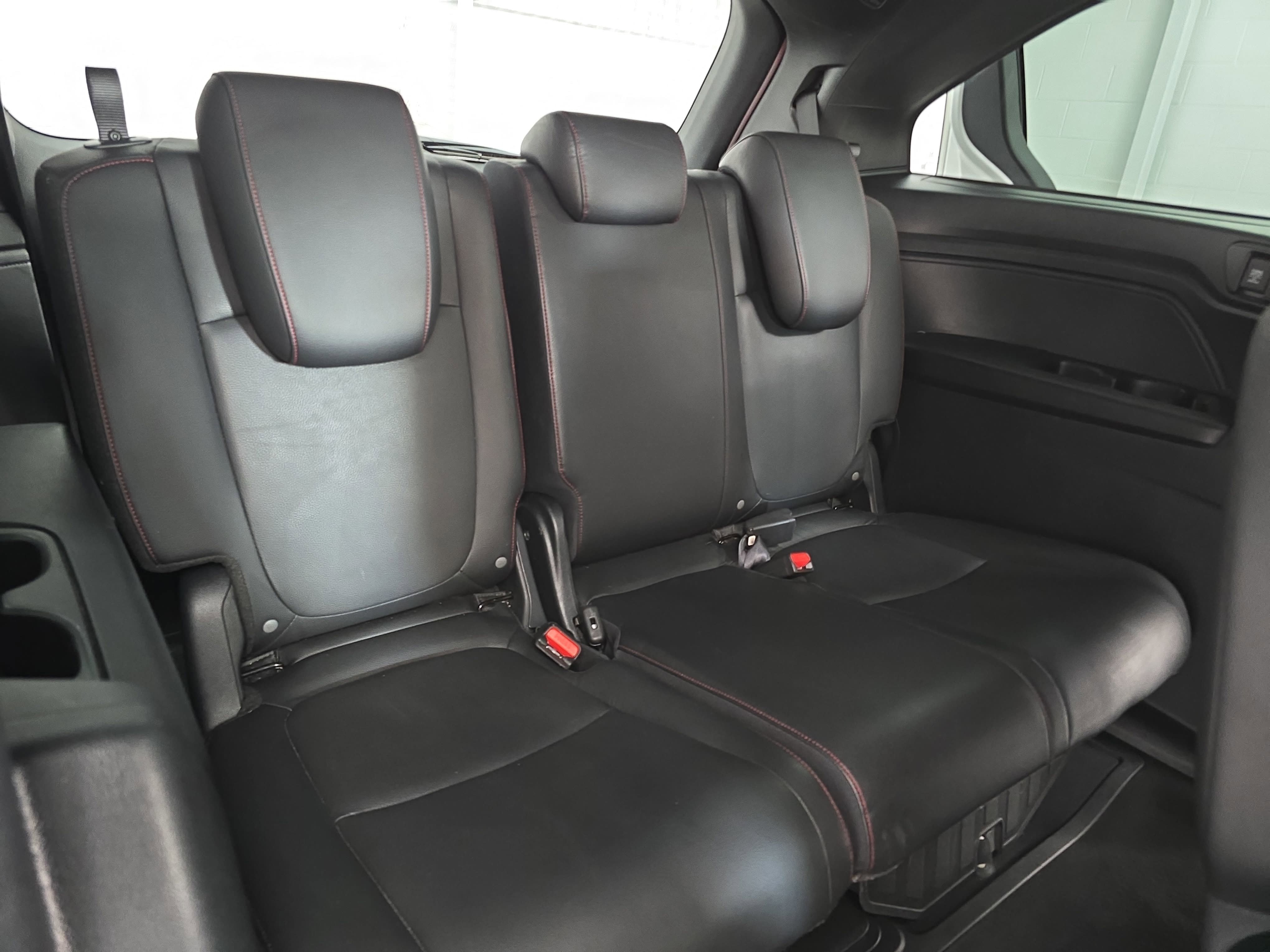 Used 2023 Honda Odyssey Sport image 12