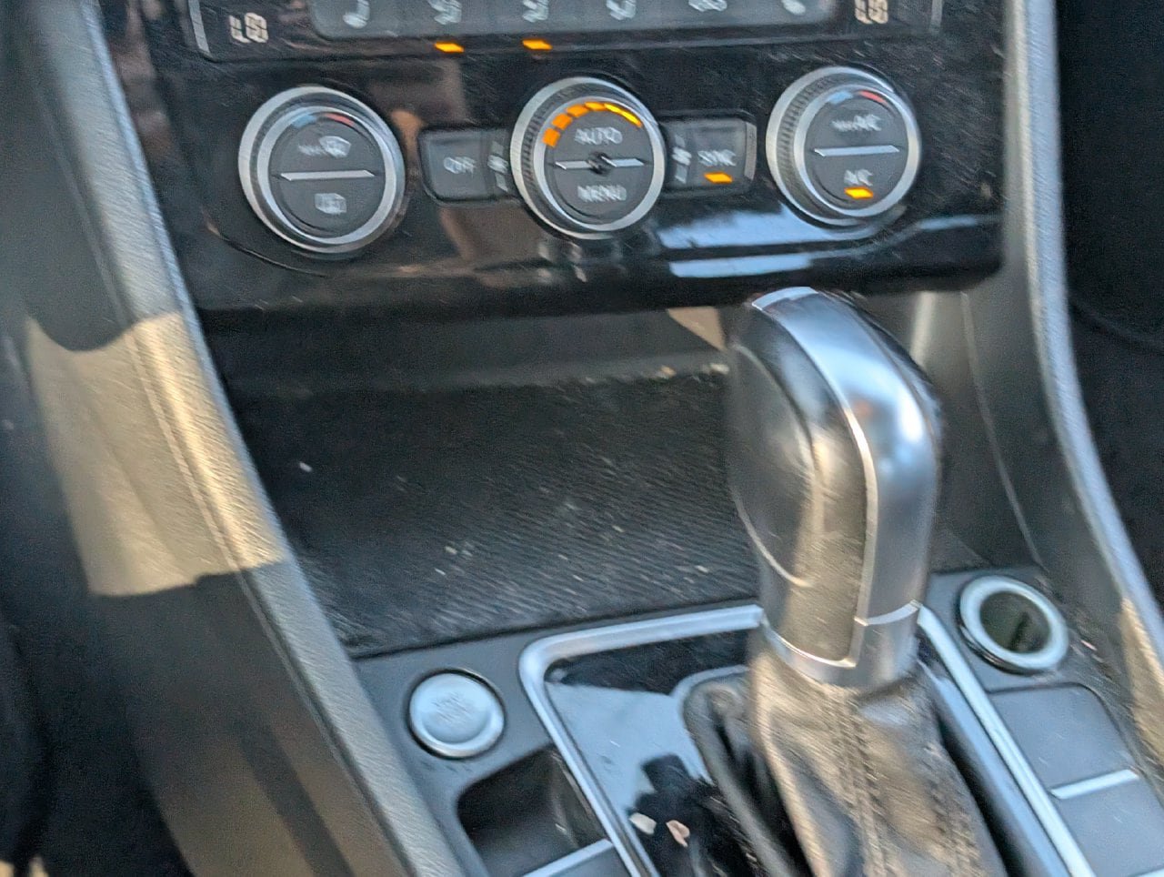 Used 2019 Volkswagen Jetta SE FWD image 22