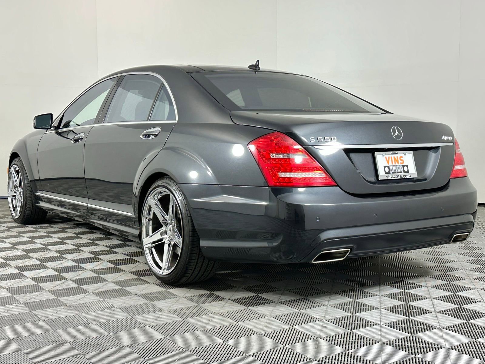 Used 2011 Mercedes-Benz S 550 4MATIC image 36
