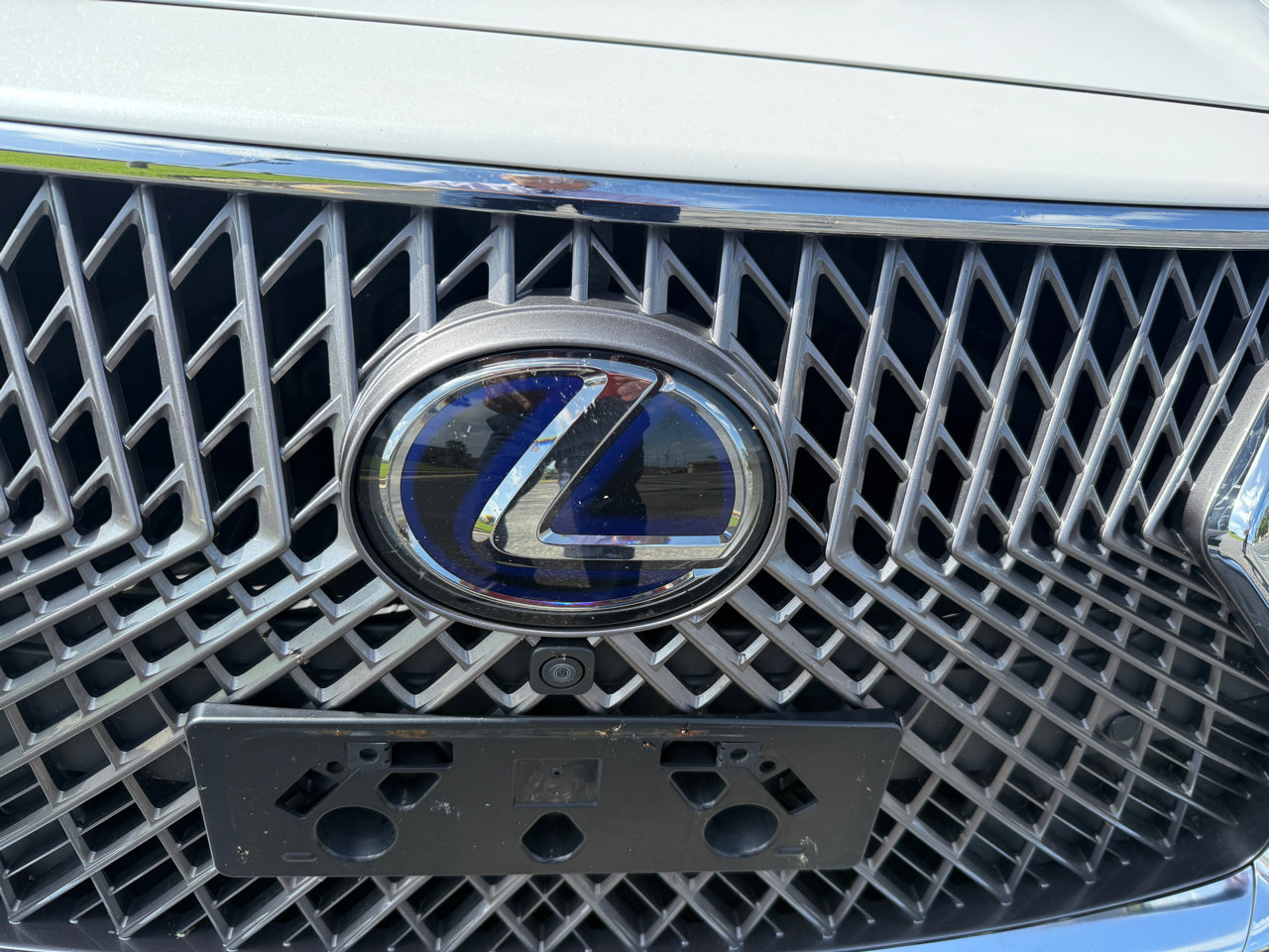 Used 2018 Lexus LS 500h AWD w/ Interior Upgrade Package image 12