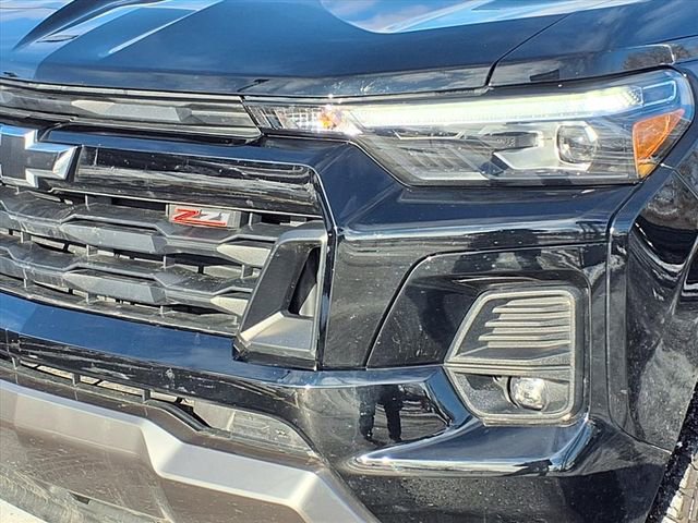 Used 2024 Chevrolet Colorado Z71 w/ Z71 Convenience Package 2 image 24