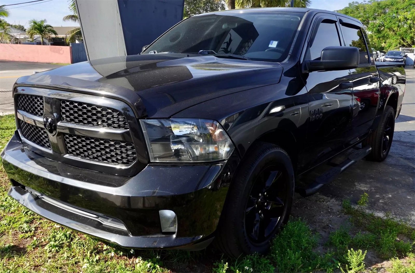 Used 2017 RAM 1500 Express w/ Black Ram 1500 Express Group