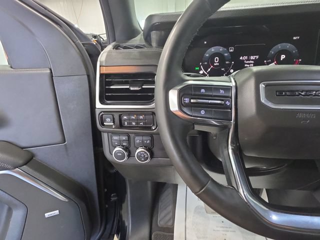Used 2025 GMC Yukon XL Denali AWD/4WD image 16