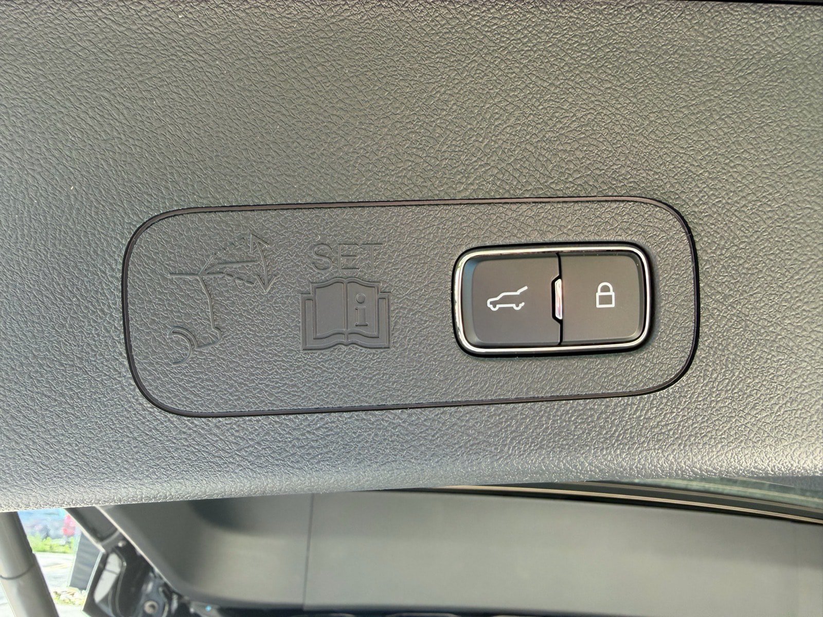 New 2026 Lincoln Aviator Black Label AWD/4WD image 18