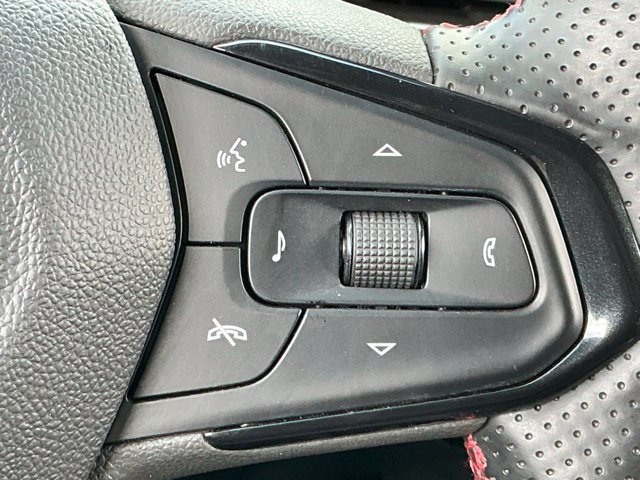 Used 2025 Chevrolet Trax RS w/ Driver Confidence Package FWD image 25