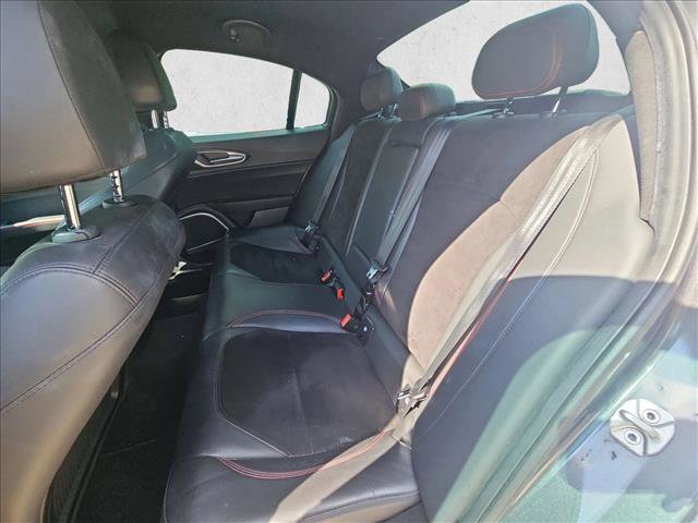 Used 2019 Alfa Romeo Giulia Quadrifoglio w/ Driver Assist Dynamic Package image 17