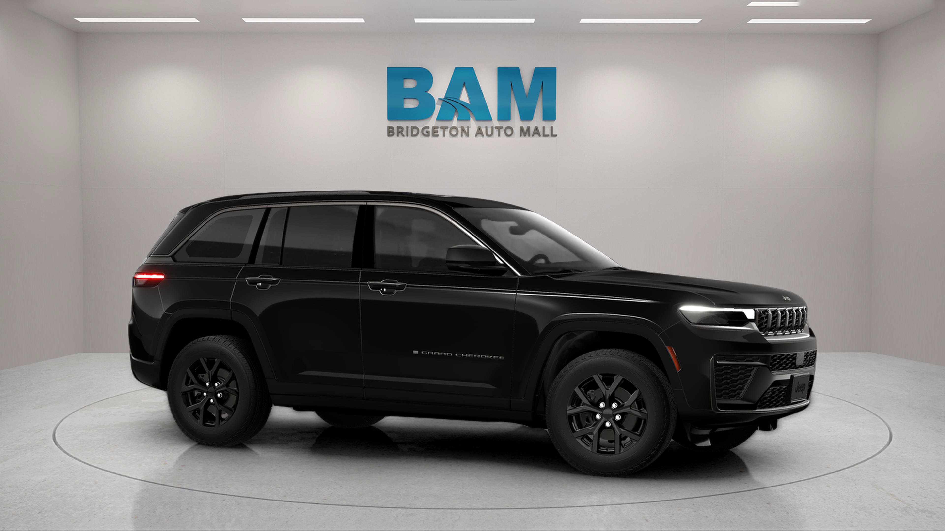 New 2026 Jeep Grand Cherokee Altitude AWD/4WD image 2