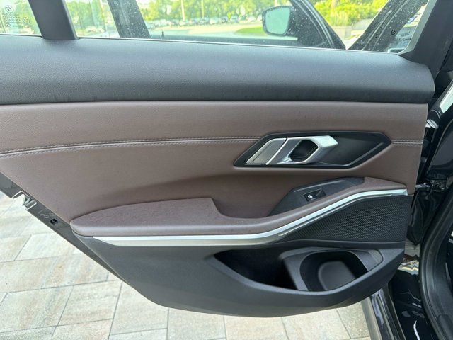 Used 2022 BMW 330i Sedan w/ Premium Package 2 RWD image 15