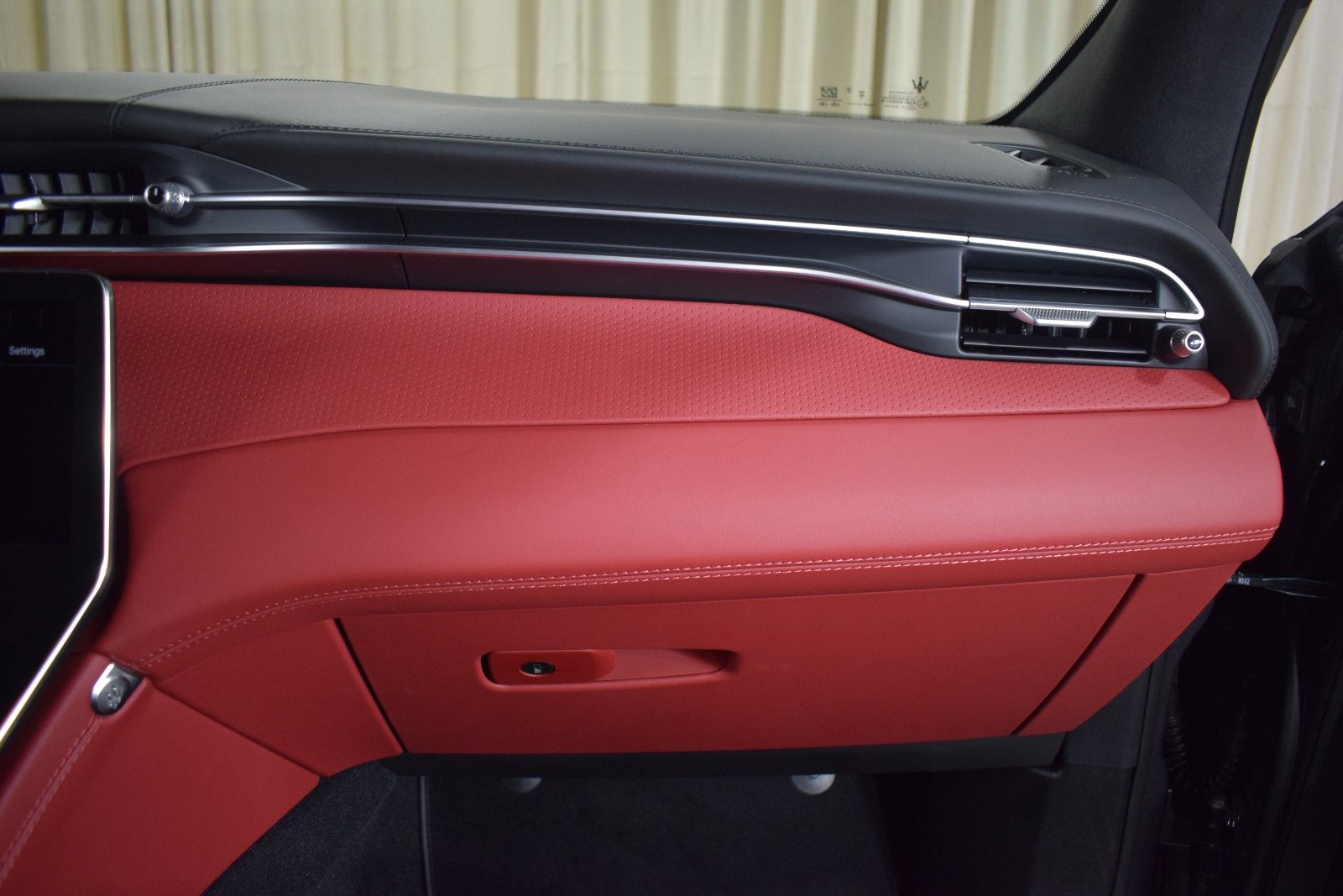 New 2025 Maserati Grecale Folgore image 27