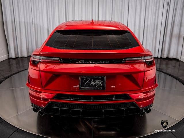 Used 2024 Lamborghini Urus S AWD/4WD image 11