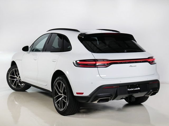 Certified 2026 Porsche Macan AWD/4WD image 3