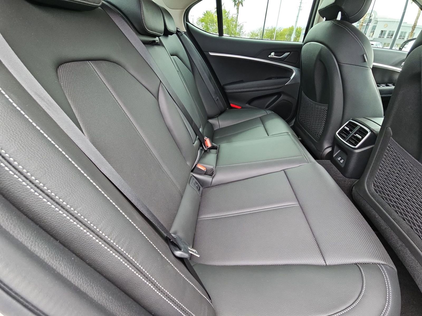 Certified 2026 Genesis G70 2.5T RWD image 17