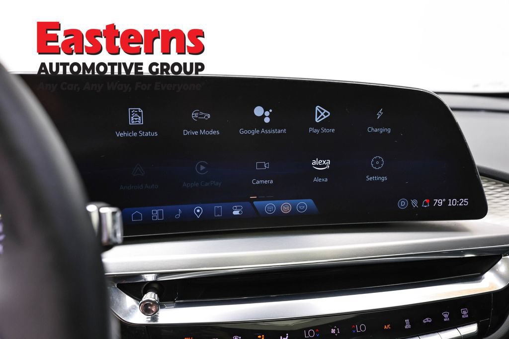 Used 2025 Cadillac Lyriq Luxury AWD/4WD image 20