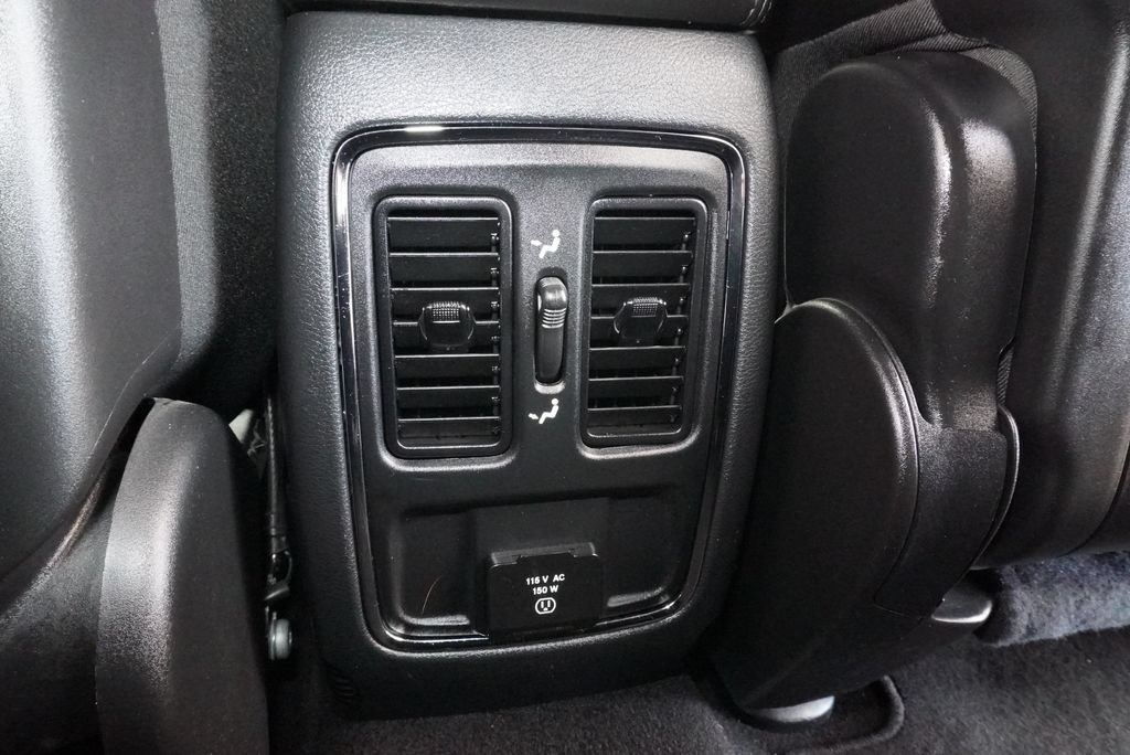 Used 2019 Jeep Grand Cherokee Altitude RWD image 23