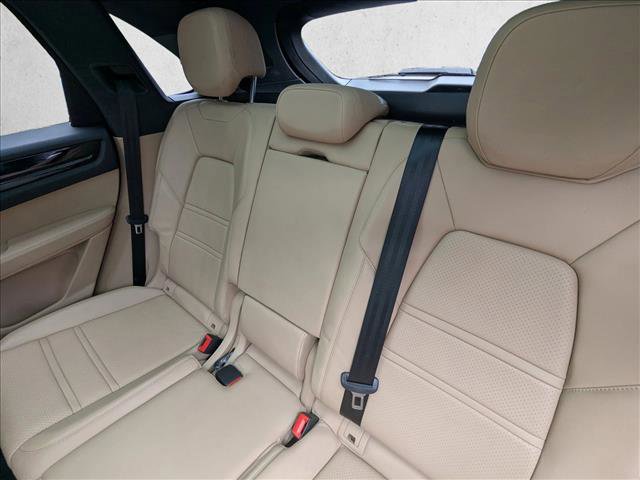 Used 2021 Porsche Cayenne AWD/4WD image 11