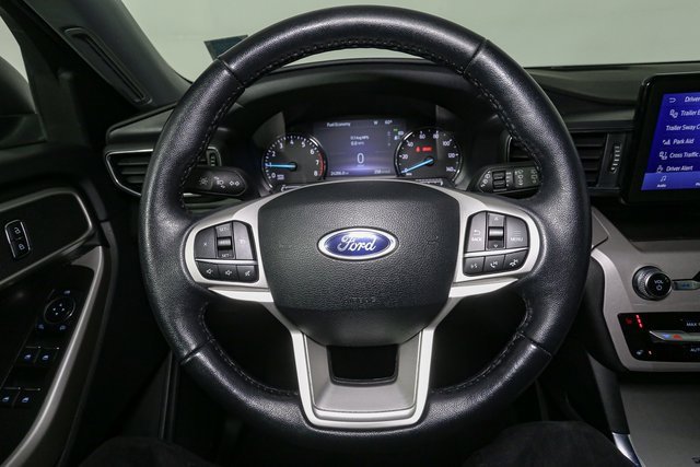 Used 2023 Ford Explorer XLT w/ Equipment Group 202A image 29
