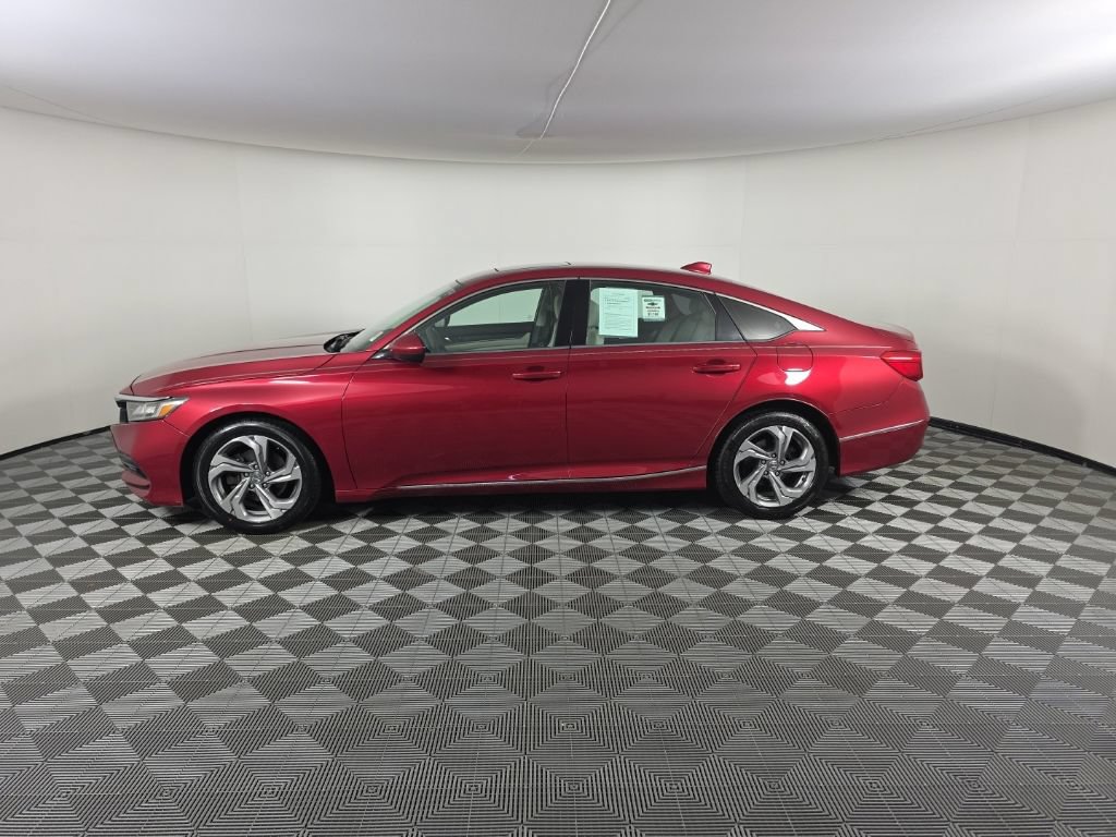 Used 2018 Honda Accord EX image 2