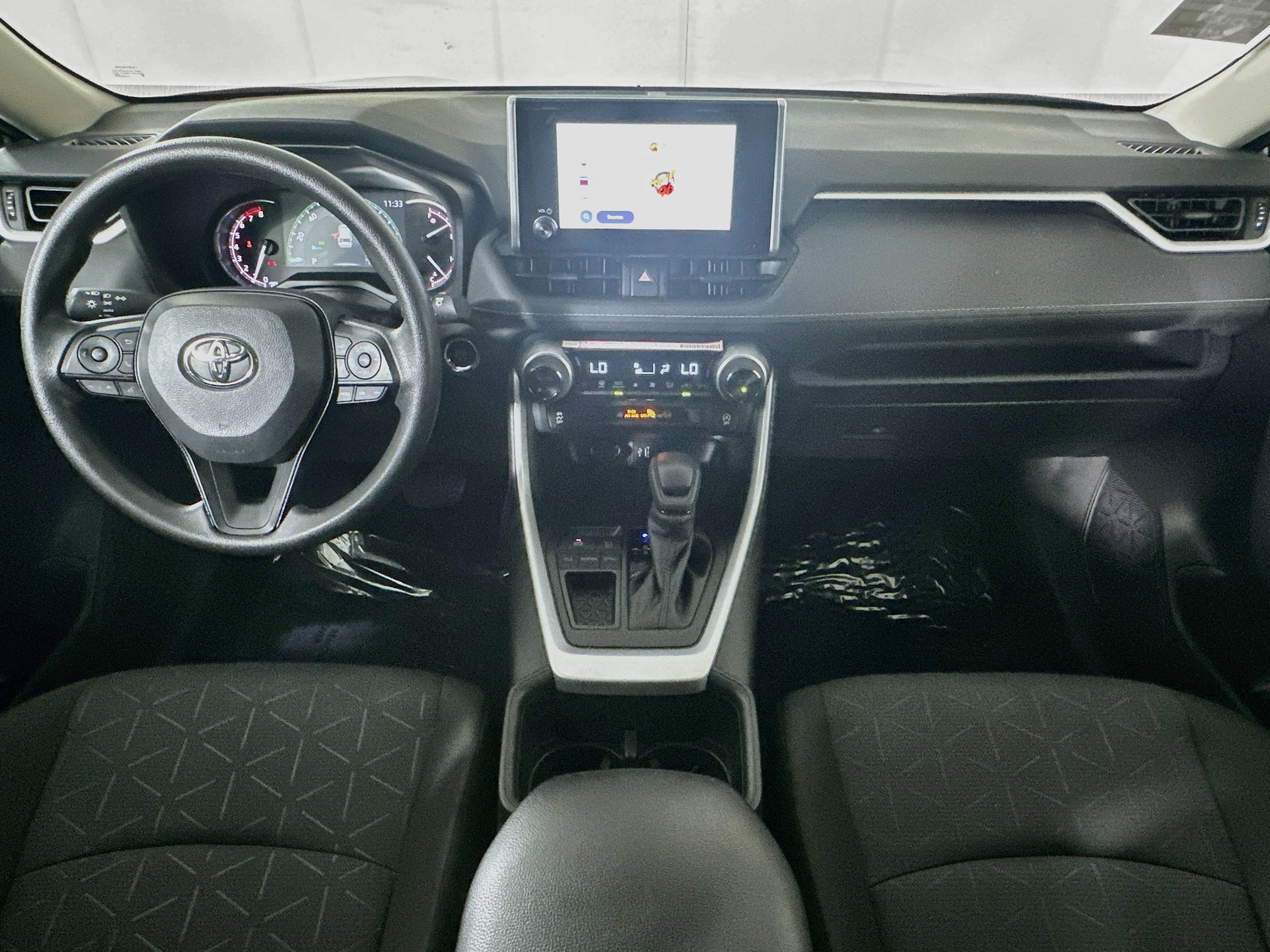Certified 2025 Toyota RAV4 XLE w/ Convenience Package FWD image 27