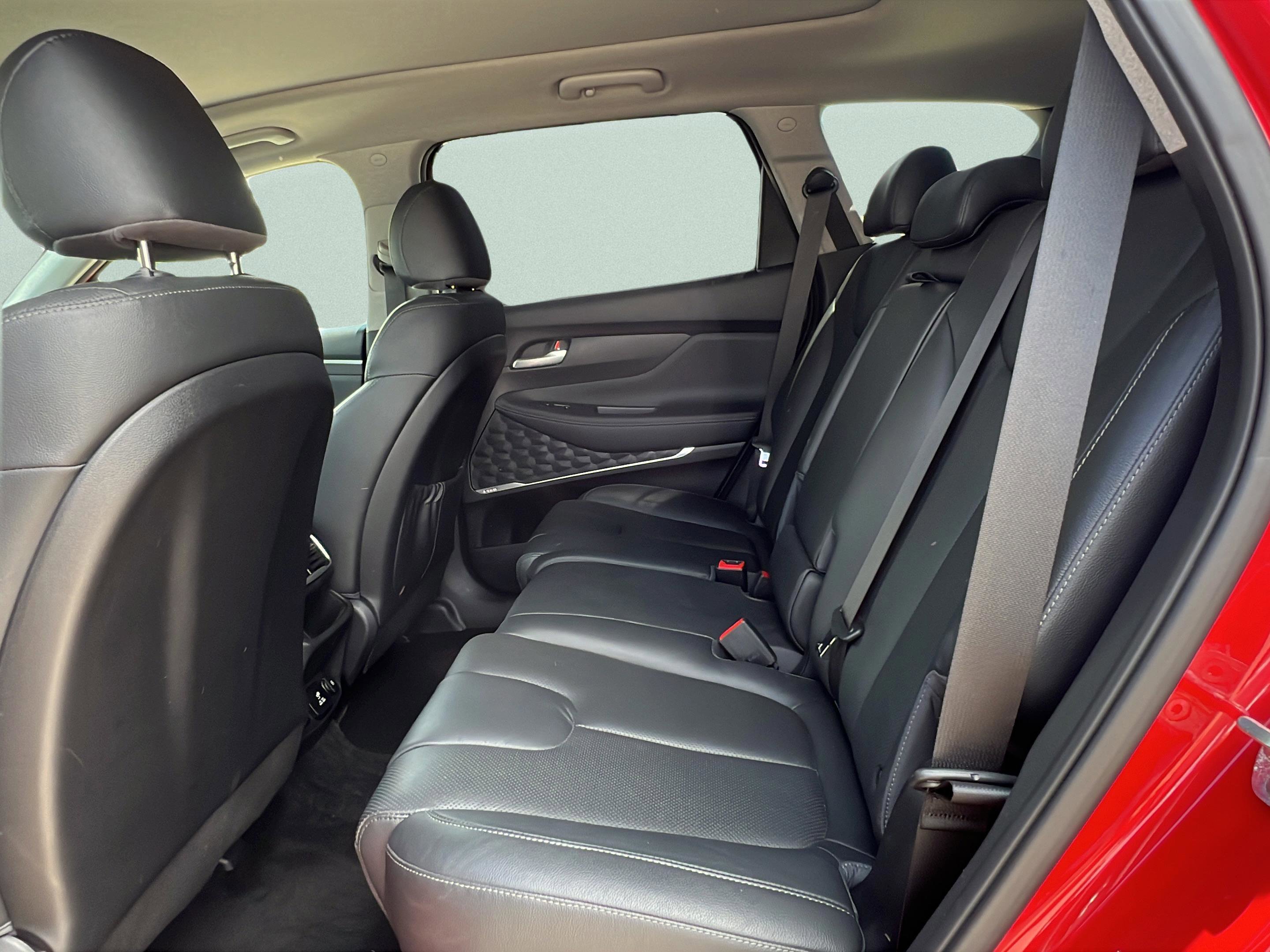 Used 2020 Hyundai Santa Fe Limited FWD image 10