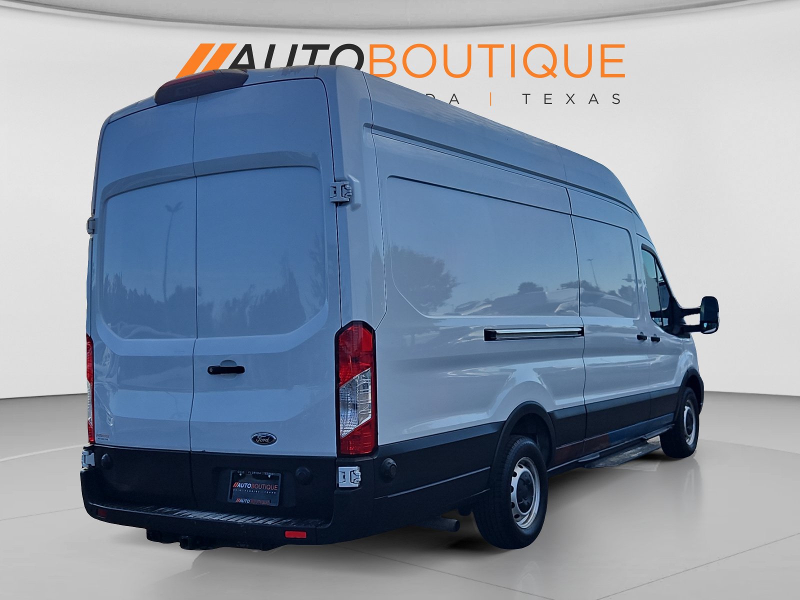 Used 2020 Ford Transit 350 148 High Roof Extended w/ Load Area Protection Package RWD image 5