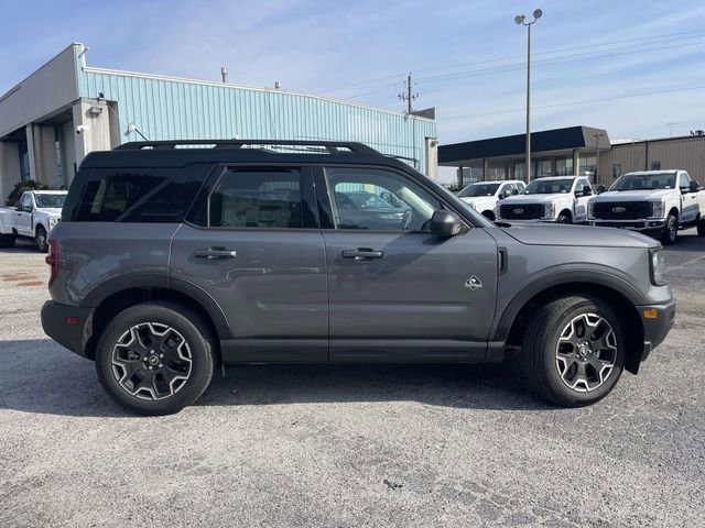 New 2025 Ford Bronco Sport Outer Banks image 2