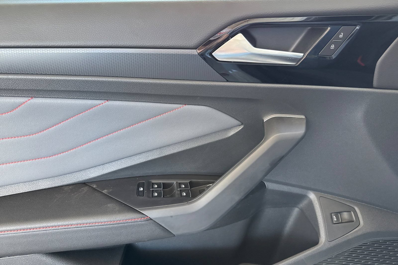 New 2026 Volkswagen Jetta GLI Autobahn FWD image 10