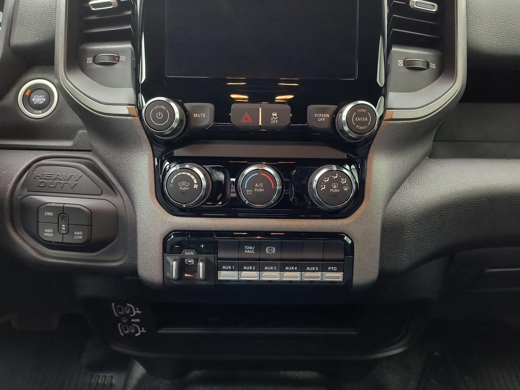Used 2025 RAM 5500 Tradesman AWD/4WD image 16