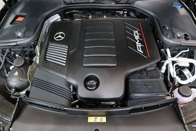 Used 2022 Mercedes-Benz AMG GT 43 w/ Driver Assistance Package image 33