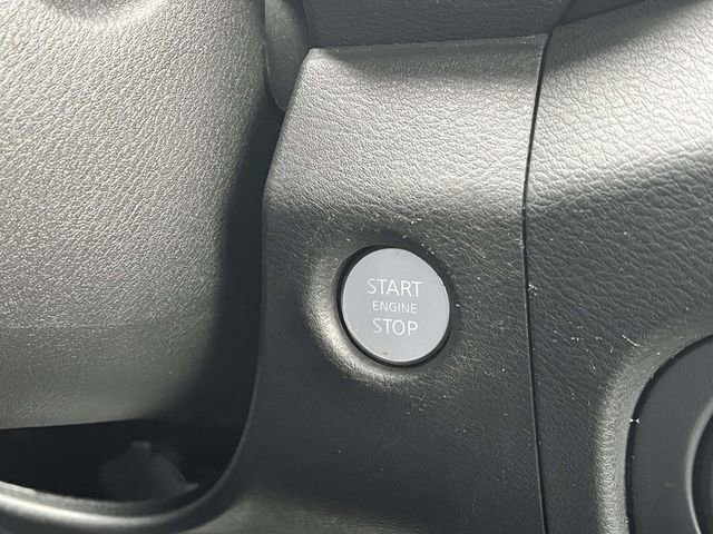 Used 2022 Nissan Frontier SV w/ Technology Package image 30